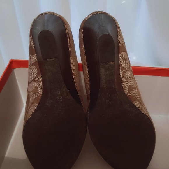 Coach Chestnut Brown Open Toe Wedge Heels 6.5 - Picture 4 of 6